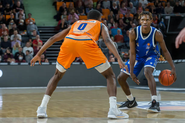 两局胜利来 两局胜利来