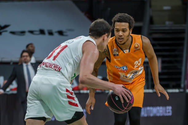 伯勒在某些 伯勒在某些