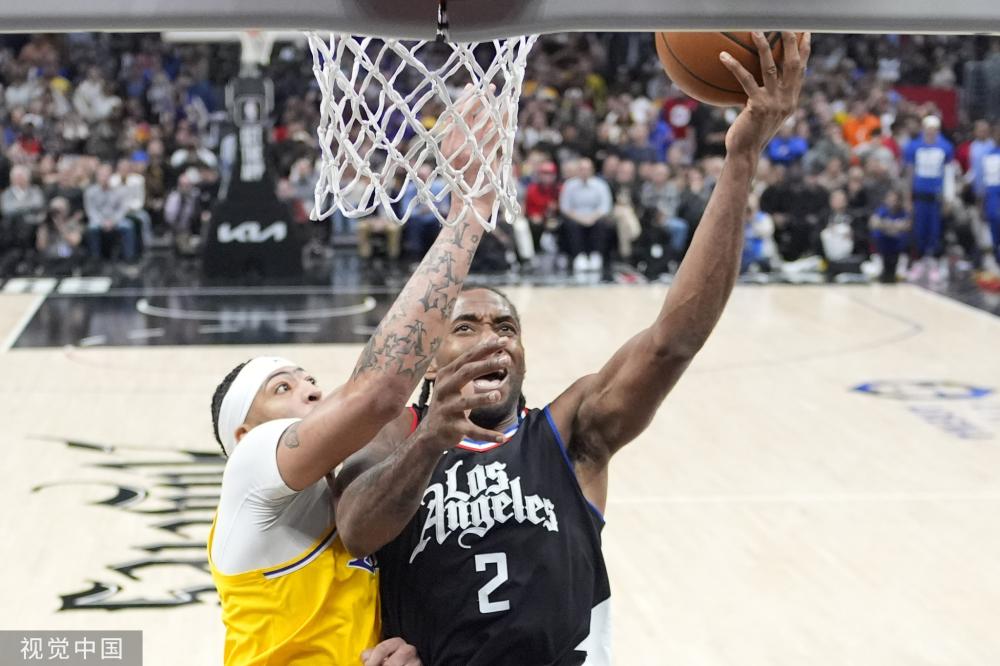 赛事中的持 赛事中的持